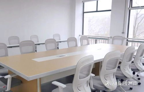 深化交流与合作 60余名企业家莅临内江软件与信息技术服务外包产业园参观考察